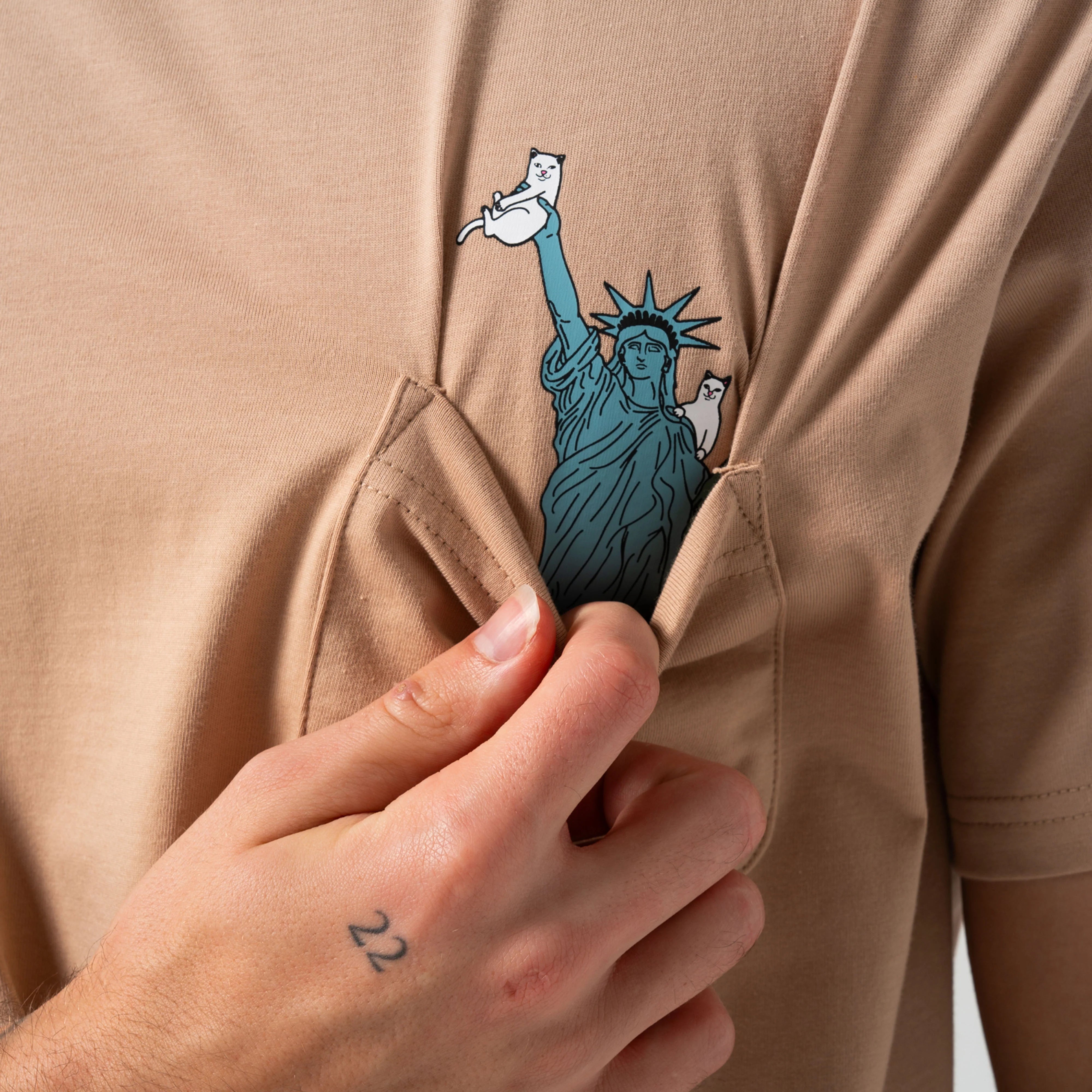 LIBERTY POCKET TEE ( ALMOND )