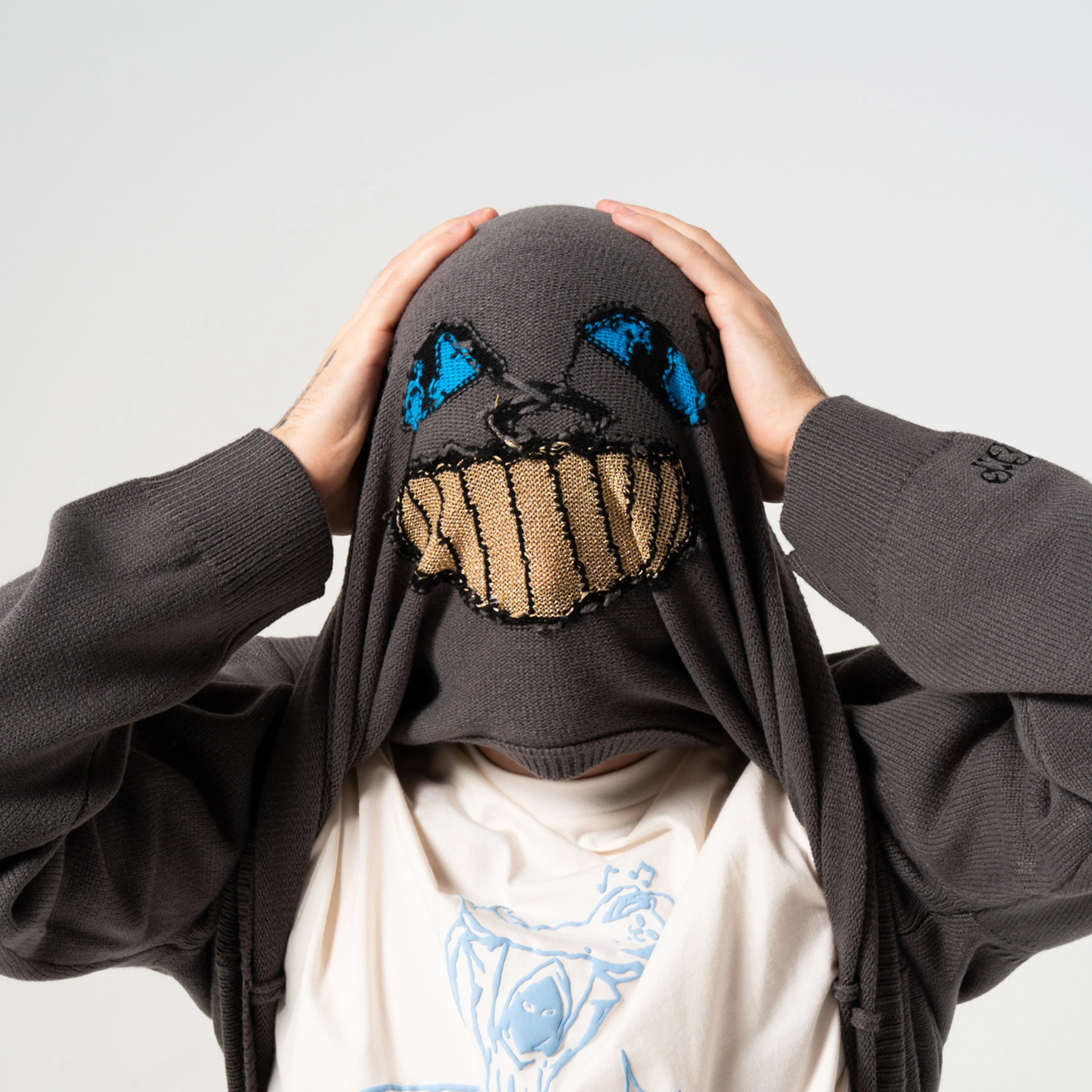 JOAQUIN KNIT SWEATER ( CHARCOAL )